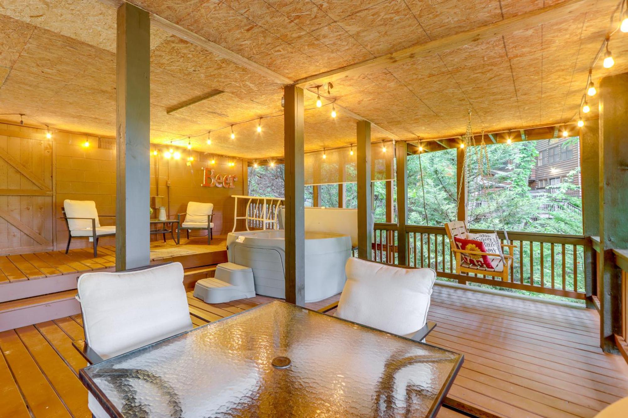 Holiday home Deer Haven 5 Mi To Dtwn Blue Ridge!